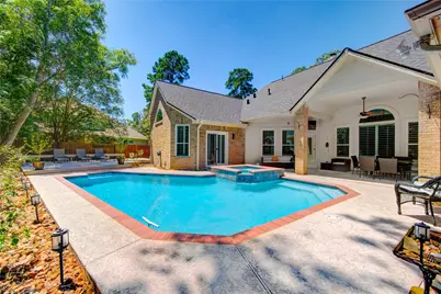 11 Ryanwyck Place, The Woodlands, TX 77384 - Photo 2