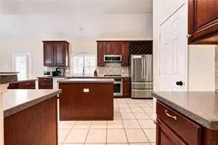 11 Ryanwyck Pl, The Woodlands, TX 77384 - Photo 4