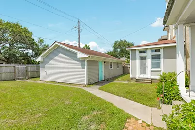 36 Cedar Lawn Circle, Galveston, TX 77551 - Photo 8