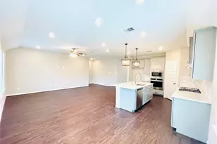 2164 Woodland Pine Dr, Conroe, TX 77384 - Photo 10