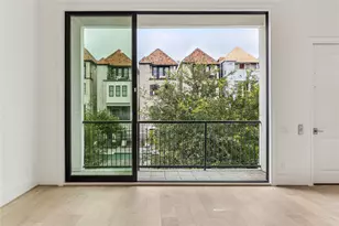 7506 Viano Ln, Houston, TX 77055 - Photo 4