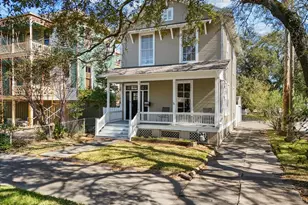 1724 33rd St, Galveston, TX 77550 - Photo 34