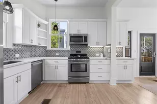 1724 33rd St, Galveston, TX 77550 - Photo 14