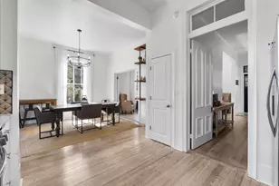 1724 33rd St, Galveston, TX 77550 - Photo 8