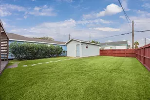 4102 Ave M 1/2, Galveston, TX 77550 - Photo 26