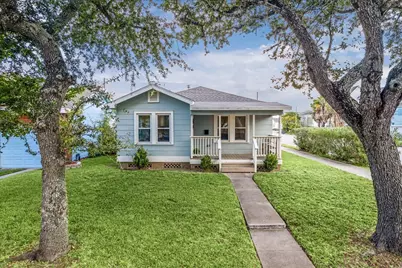 4102 Avenue M 1/2, Galveston, TX 77550 - Photo 1