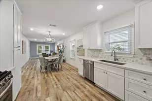 4102 Ave M 1/2, Galveston, TX 77550 - Photo 8