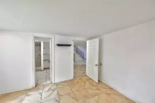 314 King St, Houston, TX 77022 - Photo 14