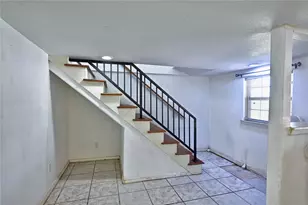 314 King St, Houston, TX 77022 - Photo 18