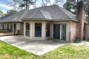 18 Windsor Dr, Conroe, TX 77304 - Photo 4