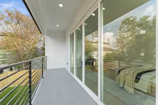 508 Willard St, Houston, TX 77006 - Photo 32