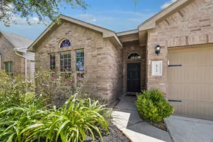 8715 Sunrise Canter Dr, Tomball, TX 77375 - Photo 2