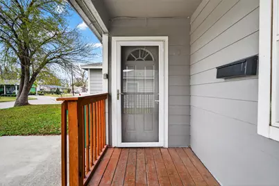 2510 Windsor Lane, Pasadena, TX 77506 - Photo 2