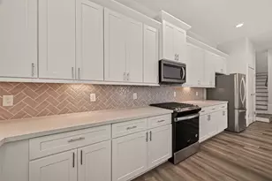 3350 Pinemont Dr, Houston, TX 77018 - Photo 12