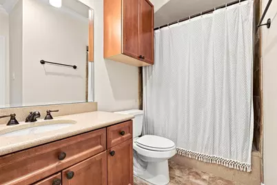 19 N Creekside Court, Houston, TX 77055 - Photo 24