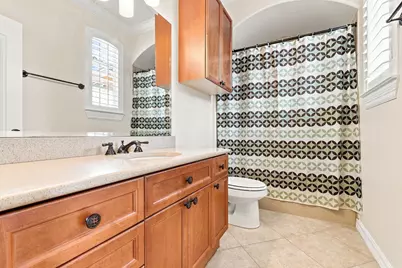 19 N Creekside Court, Houston, TX 77055 - Photo 26