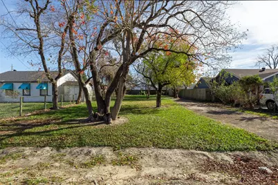 6222 Kirkwood Street, Houston, TX 77022 - Photo 2