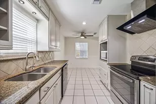 9319 Meadowcroft Dr, Houston, TX 77063 - Photo 10