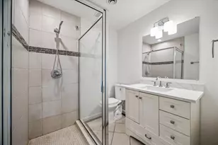 9319 Meadowcroft Dr, Houston, TX 77063 - Photo 12