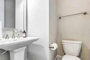 11005 Acorn Falls Dr, Houston, TX 77043 - Photo 20