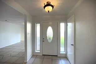 15714 Echo Hill Dr, Houston, TX 77059 - Photo 12