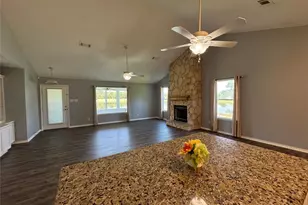 140 Meadowview Dr, Trinity, TX 75862 - Photo 16