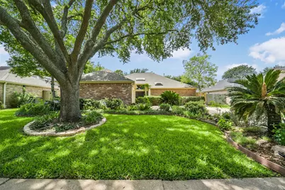 12219 Burgoyne Drive, Houston, TX 77077 - Photo 2