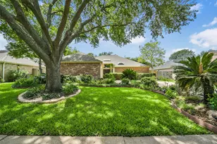 12219 Burgoyne Dr, Houston, TX 77077 - Photo 2