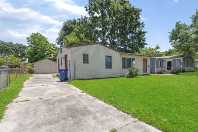 1202 13th Street N, Texas City, TX 77590 - Photo 2
