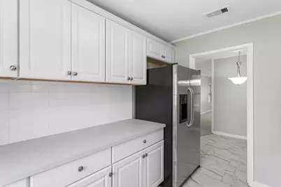 1202 13th Street N, Texas City, TX 77590 - Photo 12