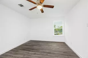 6309 Sandra St, Houston, TX 77028 - Photo 10