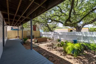 2023 Ave O 1/2, Galveston, TX 77550 - Photo 4