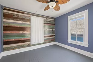 2023 Ave O 1/2, Galveston, TX 77550 - Photo 34