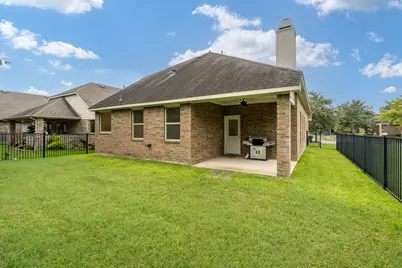 18918 Cove Pointe Dr, Cypress, TX 77433 - Photo 8