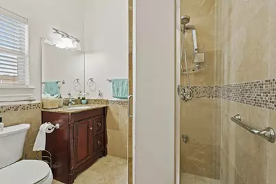 5 Camden Ct, Sugar Land, TX 77479 - Photo 22