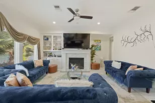 5 Camden Ct, Sugar Land, TX 77479 - Photo 8