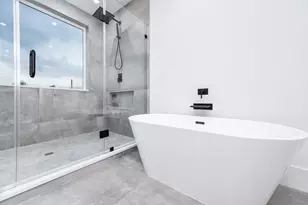 313 N Nagle St, Houston, TX 77003 - Photo 44
