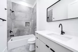 313 N Nagle St, Houston, TX 77003 - Photo 14