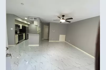 6633 W Airport Boulevard #1304, Houston, TX 77035 - Photo 8