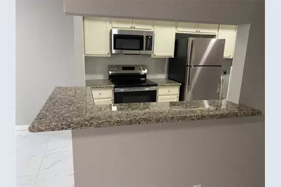 6633 W Airport Boulevard #1304, Houston, TX 77035 - Photo 4