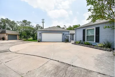 2814 Foxfire Circle, Missouri City, TX 77459 - Photo 2
