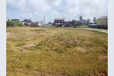 993 Neptune, Sargent, TX 77414 - Photo 2