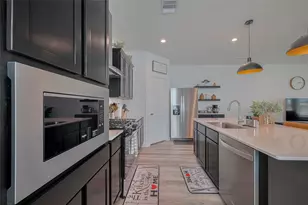 3113 Crown Gate Dr Dr, Houston, TX 77047 - Photo 10