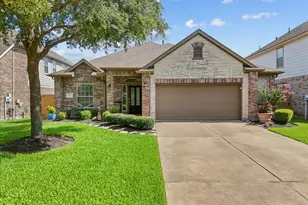 2875 Torano Cir, League City, TX 77573 - Photo 1