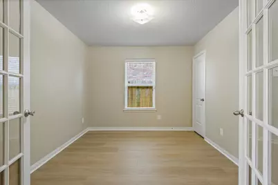 412 Hawks View Drive, La Marque, TX 77568 - Photo 10