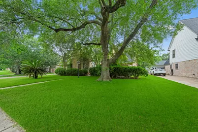 15239 Corona Del Mar Drive, Houston, TX 77083 - Photo 2