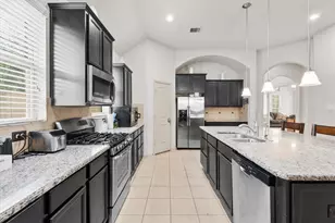 8702 Alicia Dr, Tomball, TX 77375 - Photo 12
