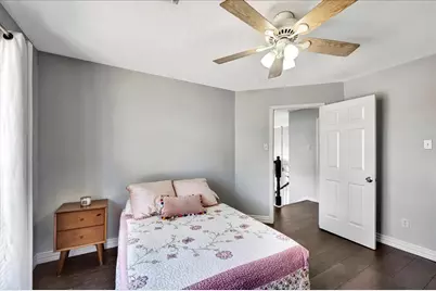 4110 Lake Falls Court, Houston, TX 77059 - Photo 30