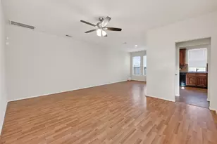 16526 Pentonshire Ln, Houston, TX 77090 - Photo 4
