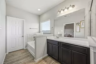 6510 Macroom Meadows Ln, Houston, TX 77048 - Photo 18
